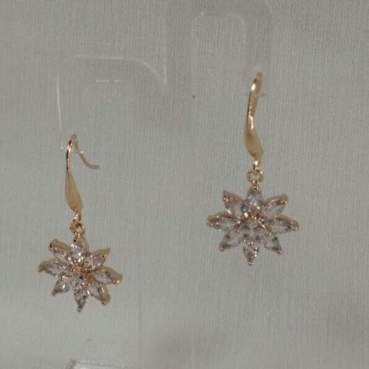 Pendientes mujer fantasía con sistema de gancho  con pedrería  Nuevos (104)