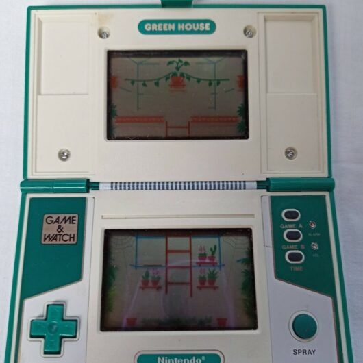 NINTENDO GAME WATCH GREEN HOUSE USADA ,como nueva(146)