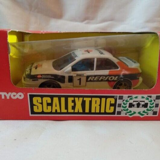 SCX Scalextric Subaru "Repsol" con luz 4 x4  Nuevo (109)