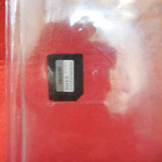 Multimediacard 64 MB nueva y precintada.
