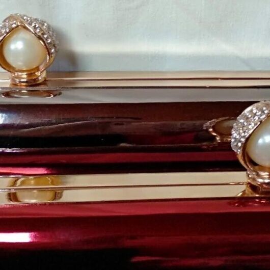 Bolso fiesta,clutch,cartera de mano acharolada mujer  Nuevo