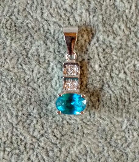 Colgante alargado piedra azul Plata de Ley rodiada 925 Nuevo (106)