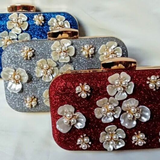 Bolso fiesta,clutch,cartera de mano mujer con cadena con flores Nuevo