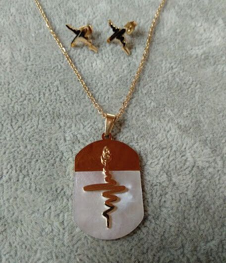 Collar gargantilla y pendientes  acero con baño dorado y colgante  Nuevos (106)