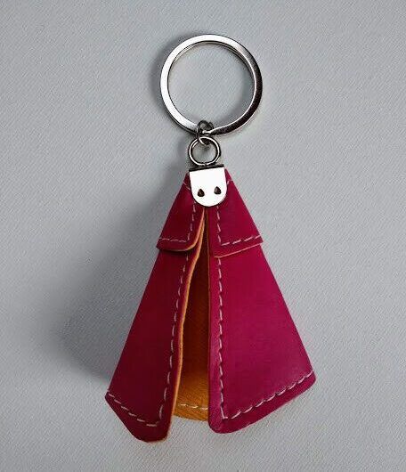 Llavero capote taurino en PVC  Nuevo (102)