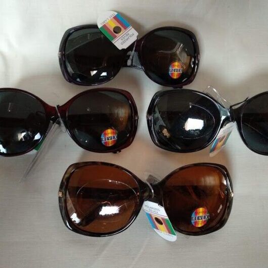 Gafas de sol mujer polarizadas  19 diferentes colores Revex  (125)