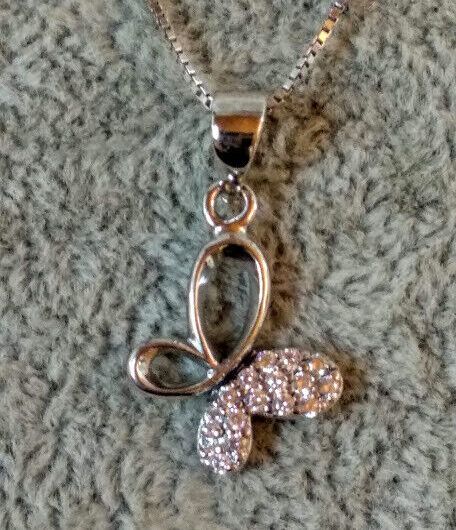 Collar con colgante de mariposa Plata de Ley Rodiada  Nuevos (106)